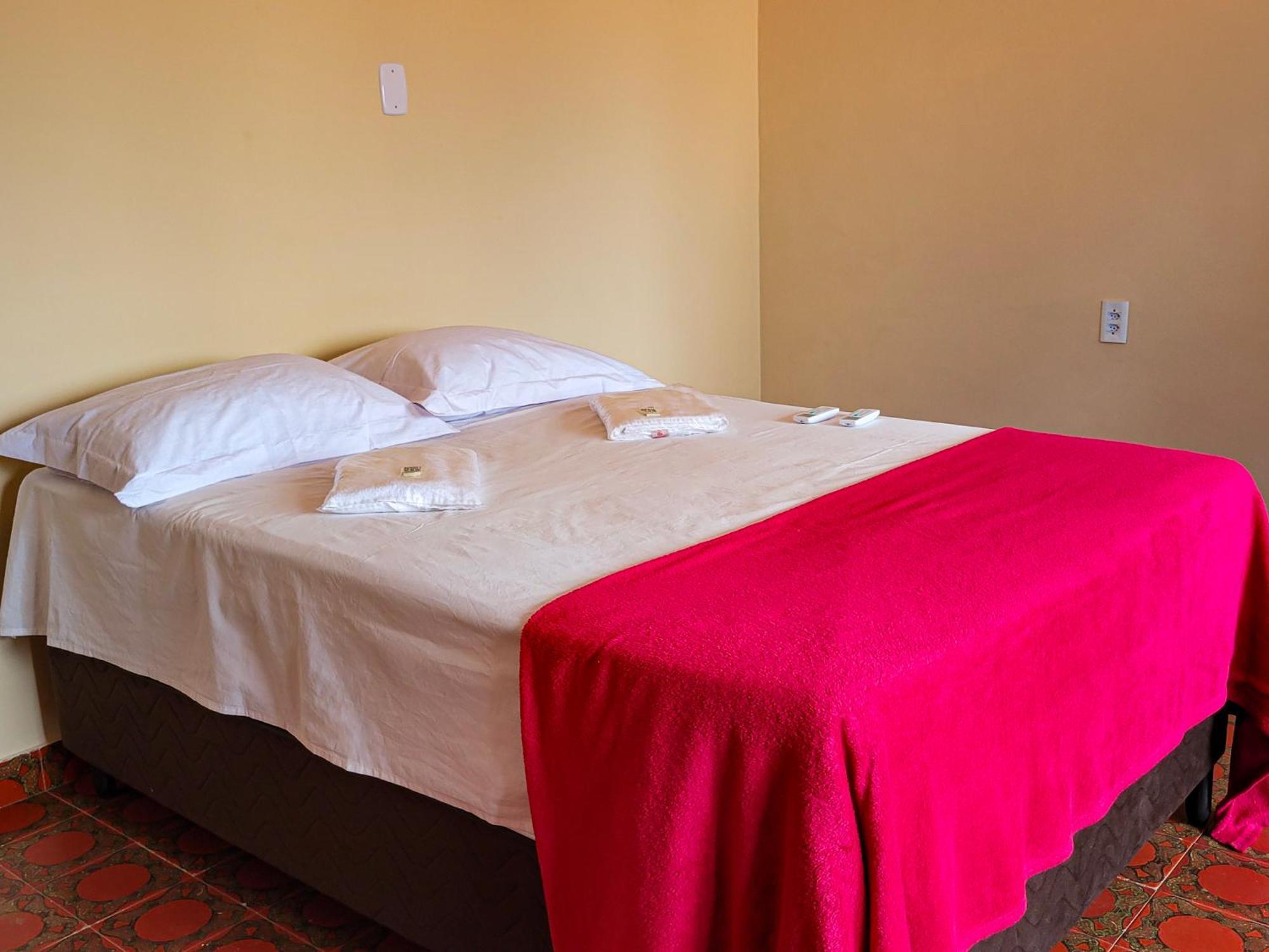 Hotel E Hostel Da Fonte Сан-Луис Экстерьер фото